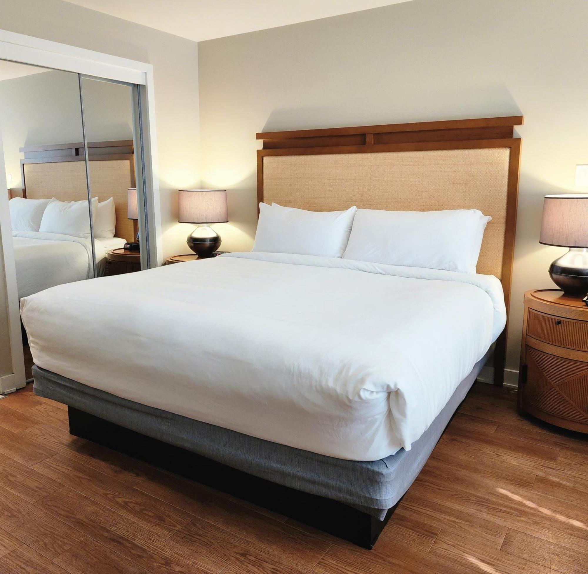 Watermark Beach Resort Osoyoos Eksteriør billede