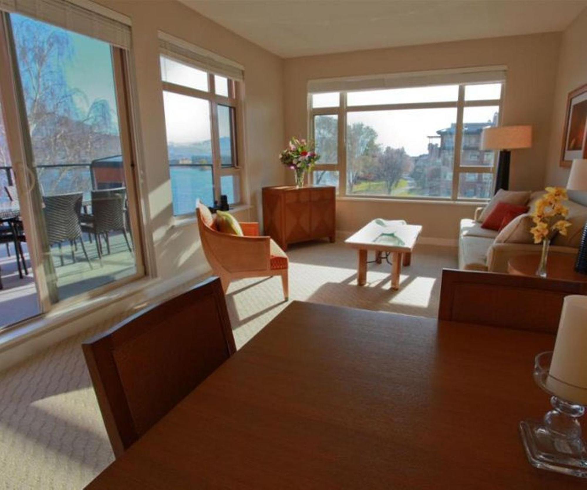 Watermark Beach Resort Osoyoos Eksteriør billede