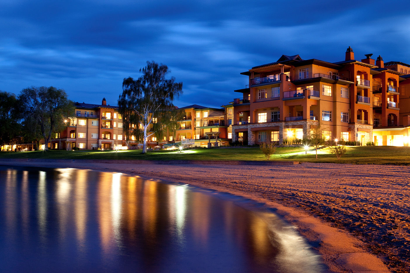 Watermark Beach Resort Osoyoos Eksteriør billede