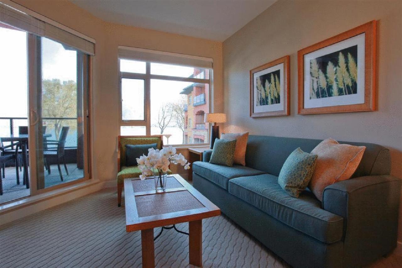 Watermark Beach Resort Osoyoos Eksteriør billede