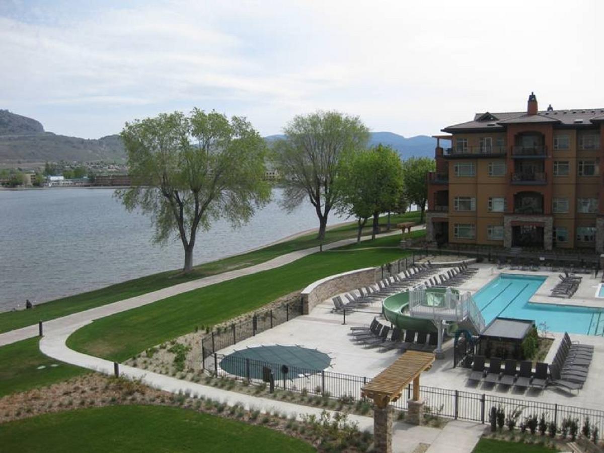 Watermark Beach Resort Osoyoos Eksteriør billede